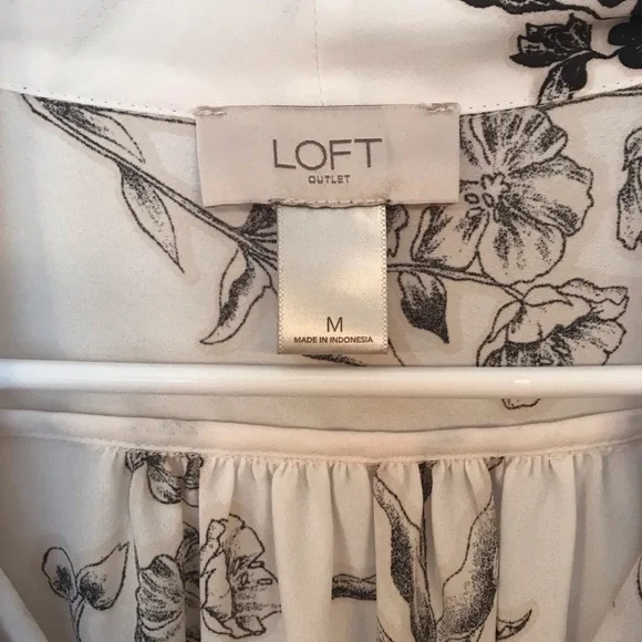 LOFT Blouse - Picture 4 of 4